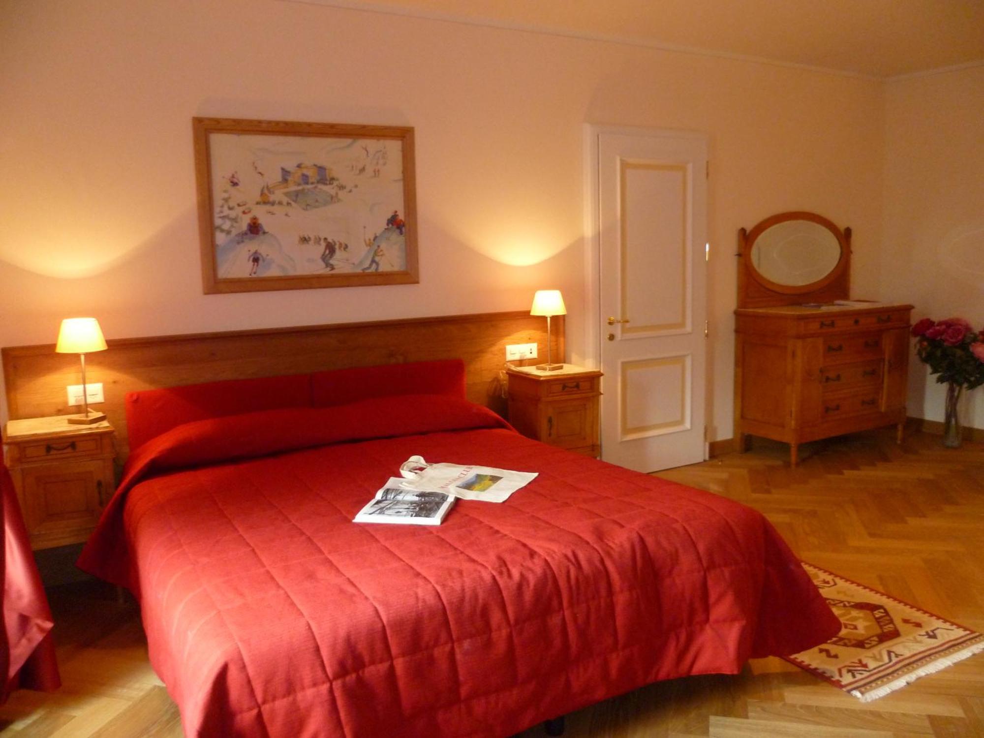 Maloja Palace Residence Engadin-St Moritz Co2-Neutral Стая снимка